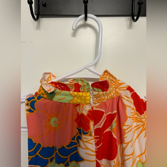 Like New TCEC Floral High-Neck Dress - Picture 8 of 9